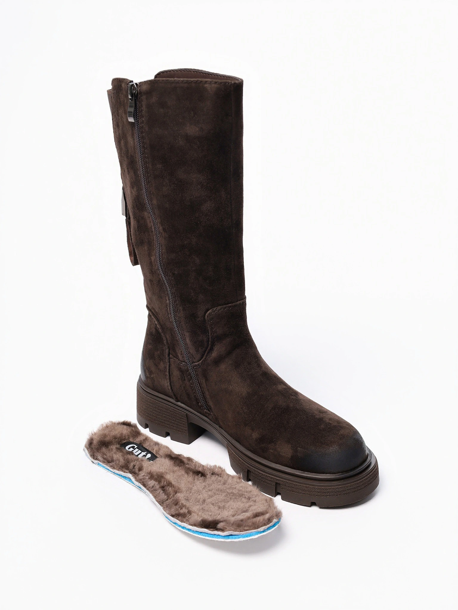 Сапоги темно-коричневого цвета с декоративной молнией на рельефной подошве